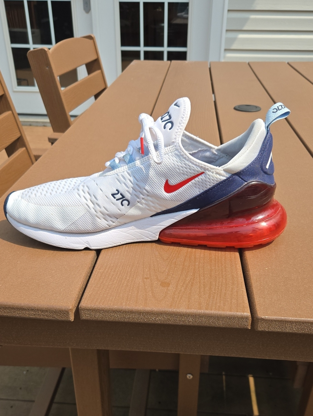 Nike Air Max 270 - Picture 9 of 9